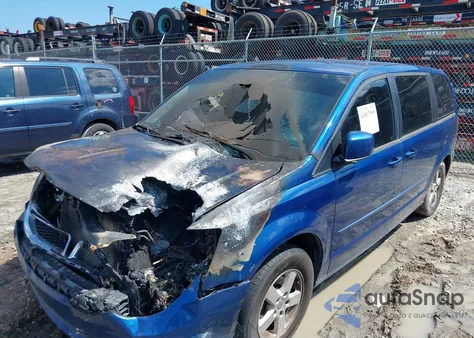 2011 Dodge Grand Caravan Mainstreet z USA, uszkodzony, nr VIN 2D4RN3DG6BR643739